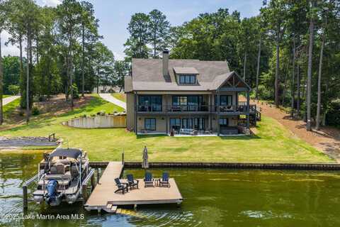 2082 River Oaks Dr, Jacksons Gap, AL 36861