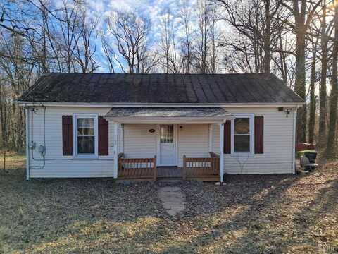 208 Lee Grant Avenue, Appomattox, VA 24522