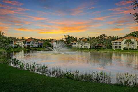 6195 Reserve Circle, Naples, FL 34119
