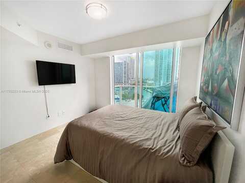41 SE 5th St, Miami, FL 33131