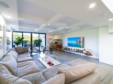 339 Poinciana Island Dr, Sunny Isles Beach, FL 33160