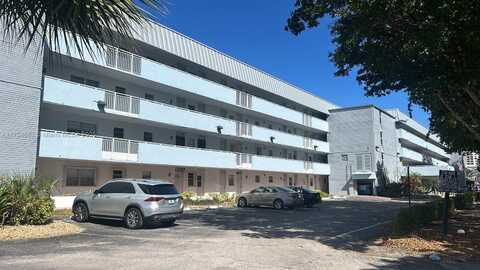 3725 NE 169th St, North Miami Beach, FL 33160
