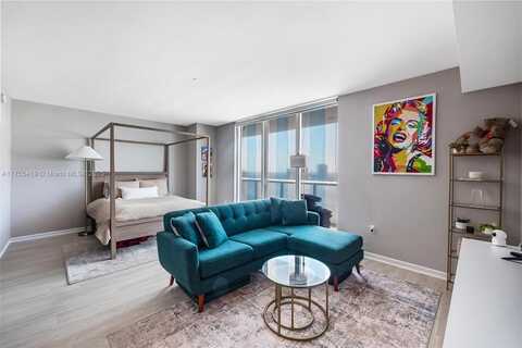 50 Biscayne Blvd, Miami, FL 33132