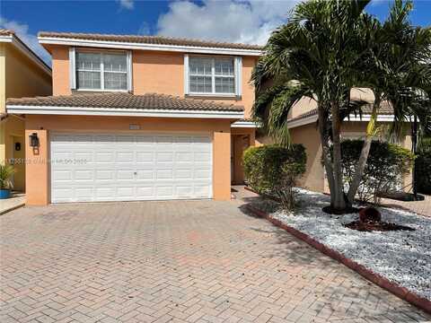 9251 NW 55th St, Sunrise, FL 33351