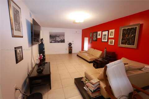269 NW 7th St, Miami, FL 33136