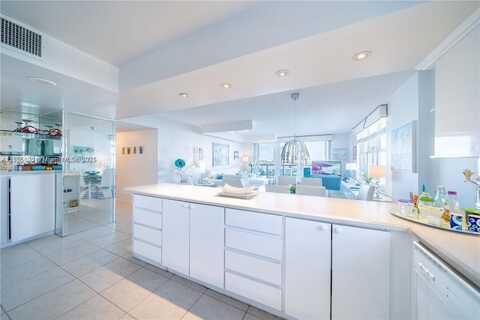 3800 S Ocean Dr, Hollywood, FL 33019