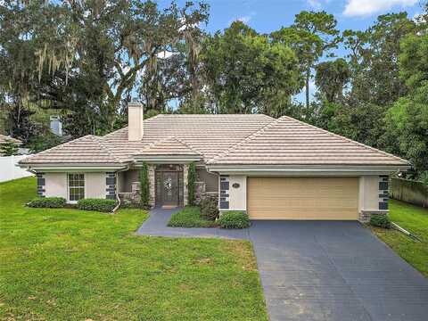 2115 OAK LEAF CIRCLE, MOUNT DORA, FL 32757