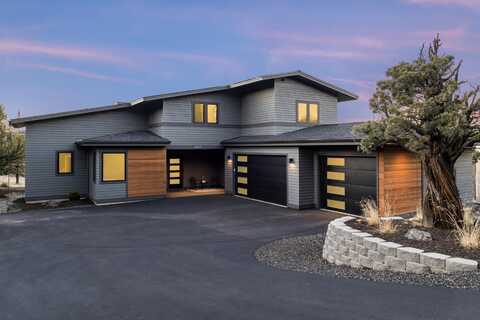 10465 Bitterbrush Court, Redmond, OR 97756