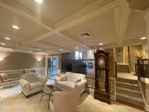 75 Meadowview Drive, Annandale, NJ 08801