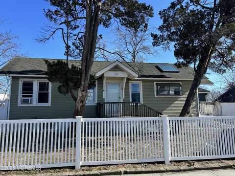 100 Highland Boulevard, Keansburg, NJ 07734