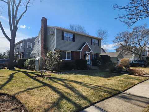 36 Butler Place, Hempstead, NY 11550