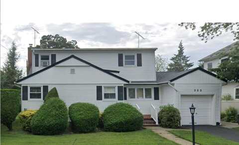 989 Jonel Lane, Massapequa, NY 11758