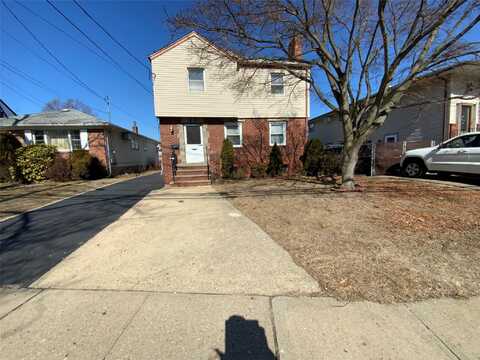 1086 Tulip Avenue, Franklin Square, NY 11010