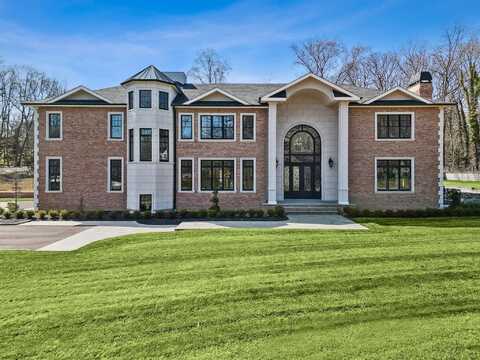 24 Landview Drive, Dix Hills, NY 11746