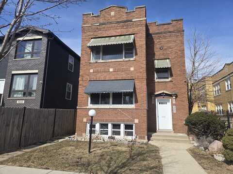 5220 W Crystal Street, Chicago, IL 60651