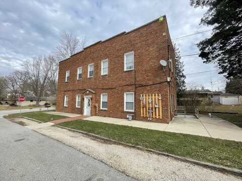 302 Division Street, Geneva, IL 60134