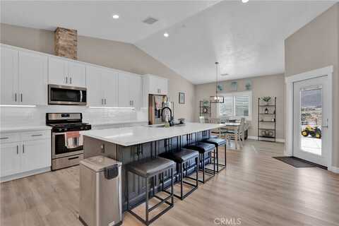 22445 Pacific Street, Apple Valley, CA 92308