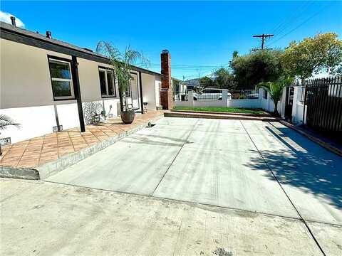 11853 Blythe Street, North Hollywood, CA 91605