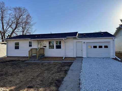 104 2nd Avenue, Audubon, IA 50025