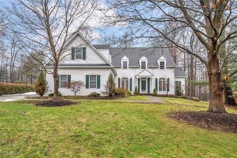 18365 Bent Tree Lane, Chagrin Falls, OH 44023