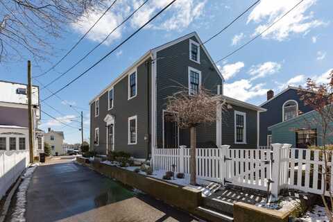 24 Holmes Court, Portsmouth, NH 03801