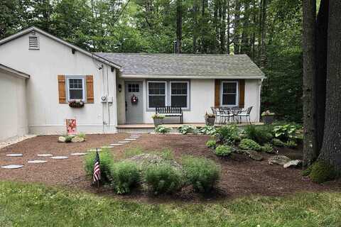 406 Wilmot Center Road, New London, NH 03257