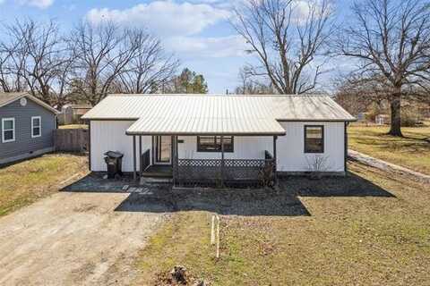 623 W 3rd Street, Skiatook, OK 74070