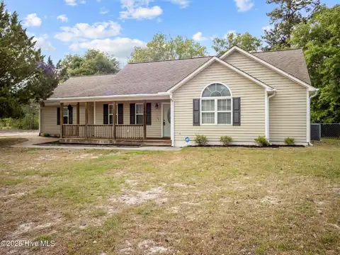 144 Millicent Court, Bogue, NC 28570