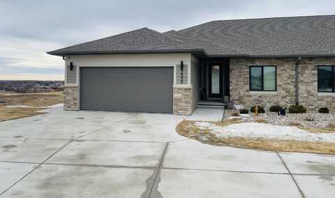 2559 Insignia Circle, Sioux City, IA 51106