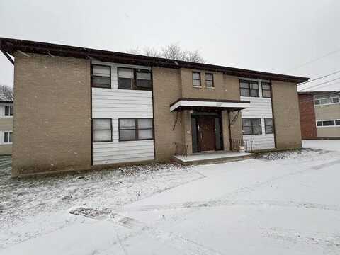 28Th, MILWAUKEE, WI 53209