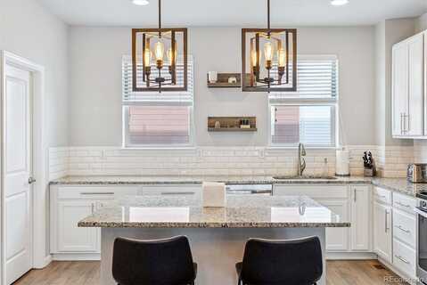 Warren, DENVER, CO 80222