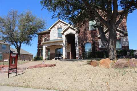 425 Kearsarge Street, DeSoto, TX 75115