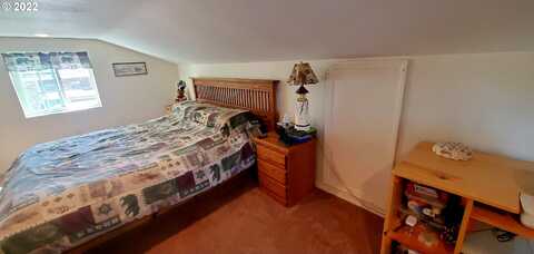 Pine, LAKESIDE, OR 97449