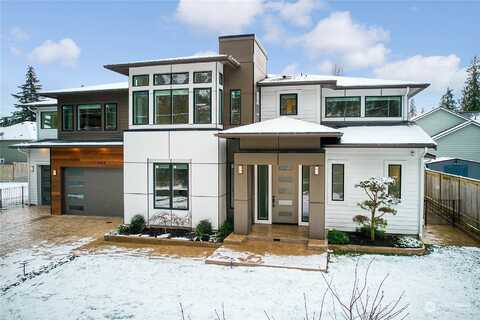 195Th, LYNNWOOD, WA 98036
