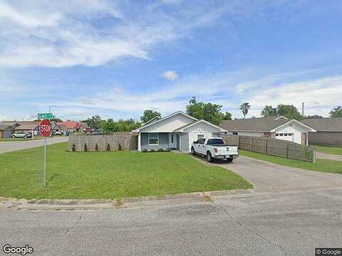 Gail, PANAMA CITY, FL 32405