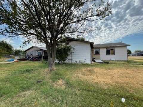 501 E Lincoln Avenue, Electra, TX 76360