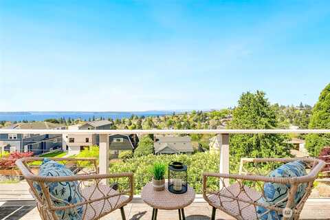 45Th, SEATTLE, WA 98116