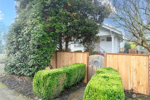 36Th, SEATTLE, WA 98144