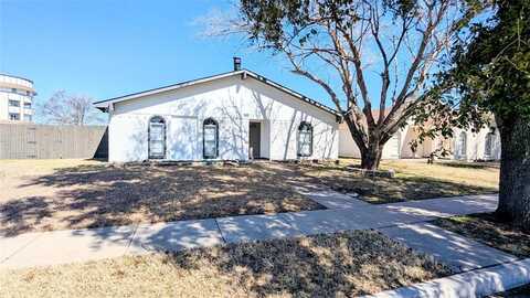 858 Pinehill Lane, Grand Prairie, TX 75052
