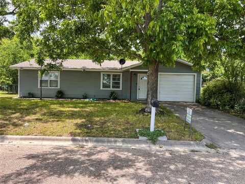 810 N Avenue F, Clifton, TX 76634