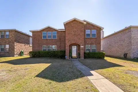 1512 Swift Fox Drive, Lancaster, TX 75134