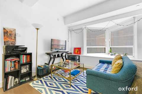 432 West 52nd Street, New York, NY 10019