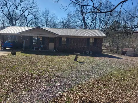 623 Elm St, Black Rock, AR 72415