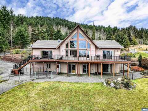 273 Harbor Heights Road, Port Angeles, WA 98362