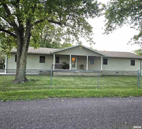 222 W MADISON, Divernon, IL 62530