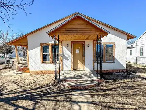 810 9th St, Lamar, CO 81052