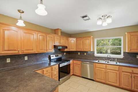 127 Ridgeview Dr, Carriere, MS 39426