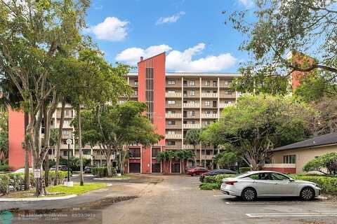2202 S Cypress Bend Drive, Pompano Beach, FL 33069