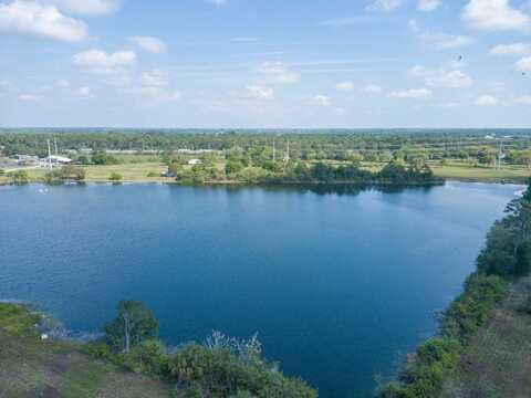 7735 21st Street SW, Vero Beach, FL 32968