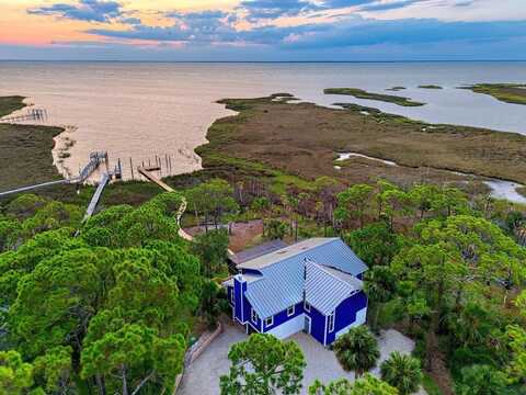 1735 Lark Ln, St. George Island, FL 32328
